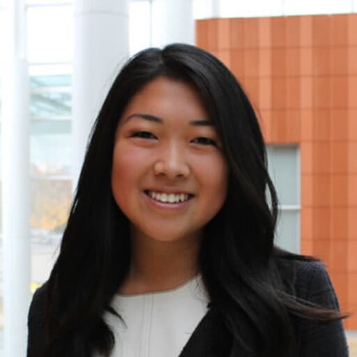 Michelle Zhang Headshot