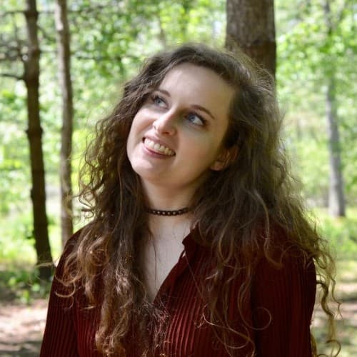Hannah Inman headshot