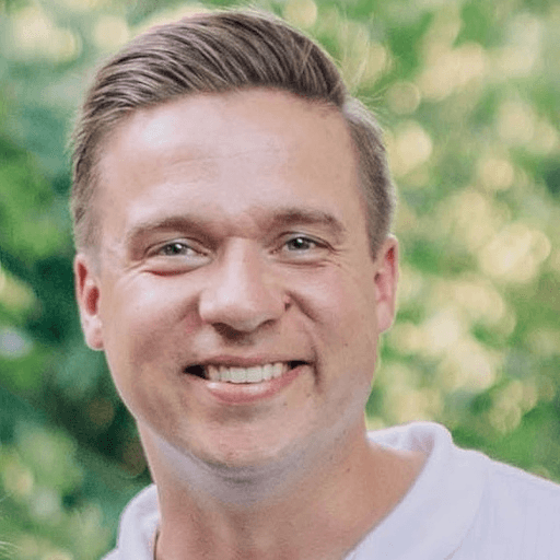 Derek Gleich Headshot