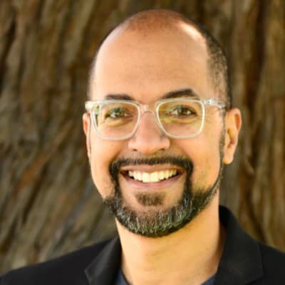 Joel Vincent Headshot